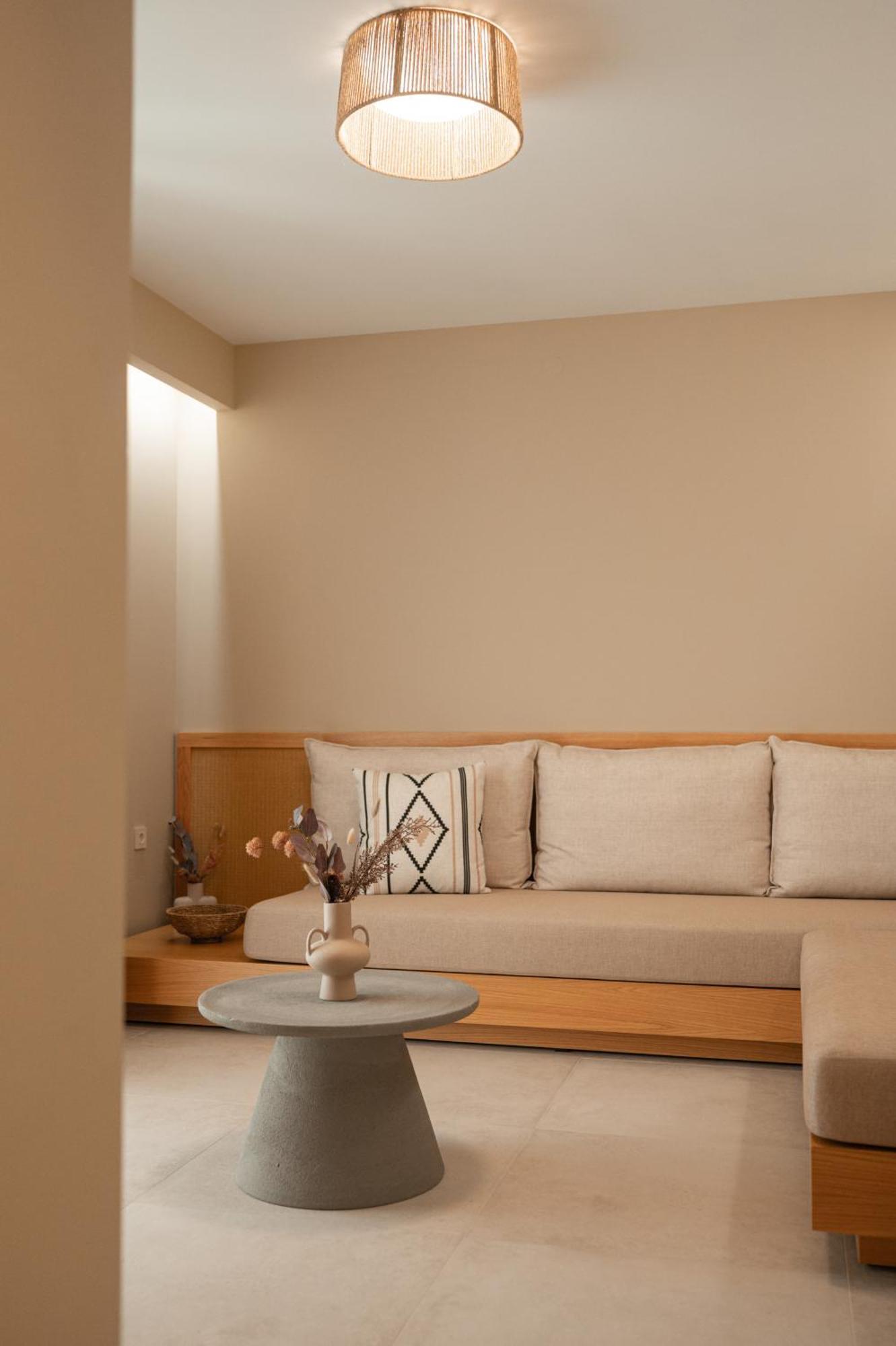 Trinity Design Suites Valanidorachi Extérieur photo