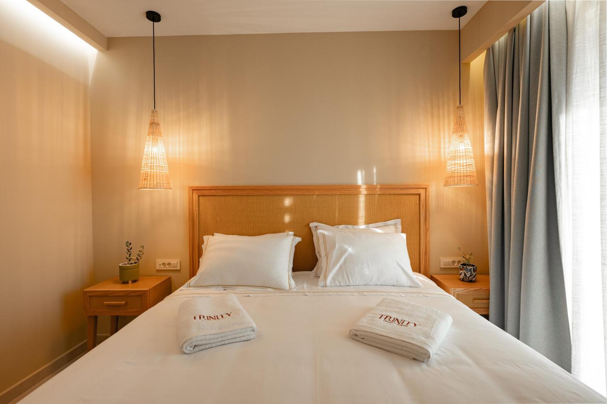 Trinity Design Suites Valanidorachi Extérieur photo