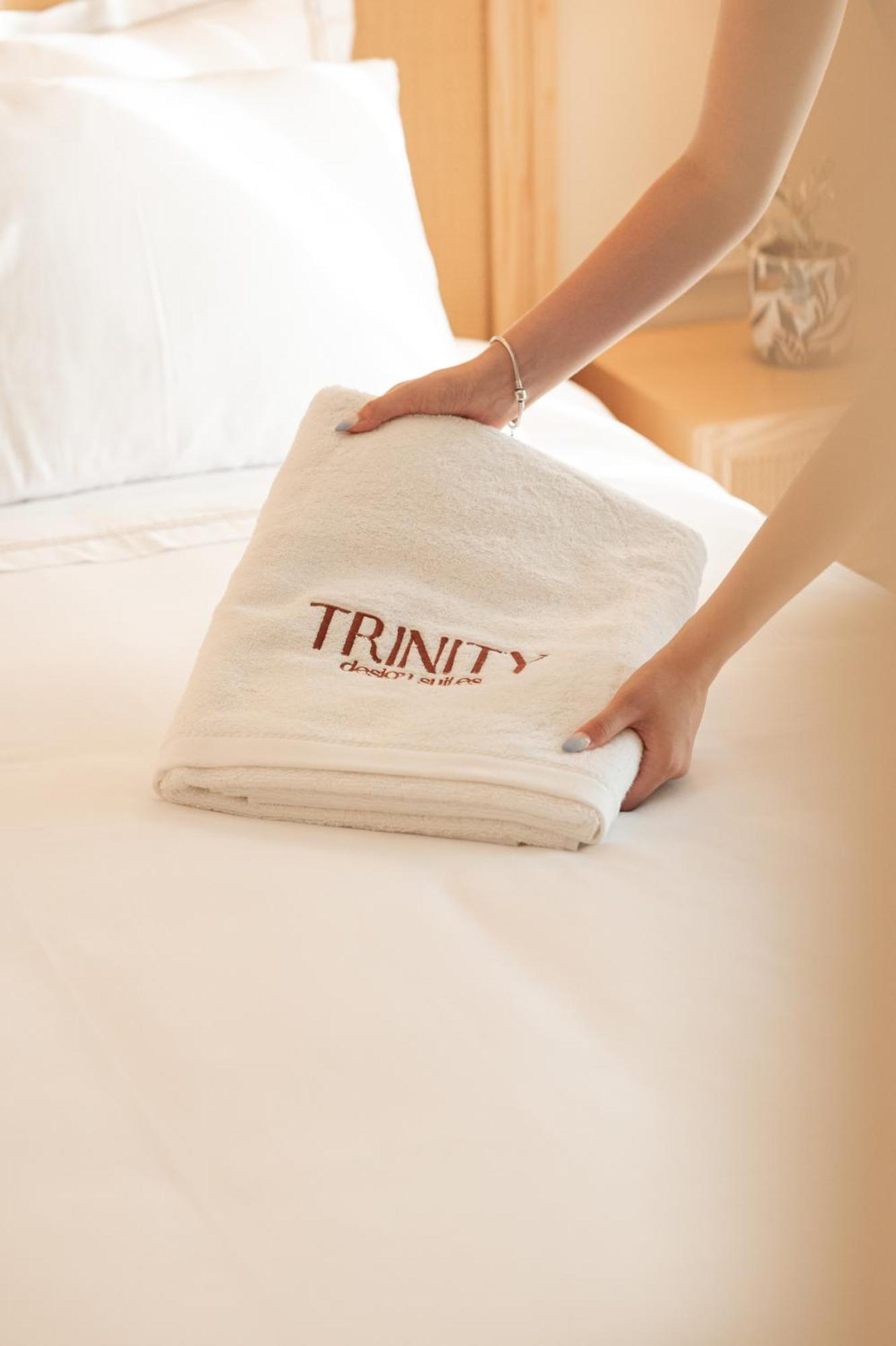Trinity Design Suites Valanidorachi Extérieur photo