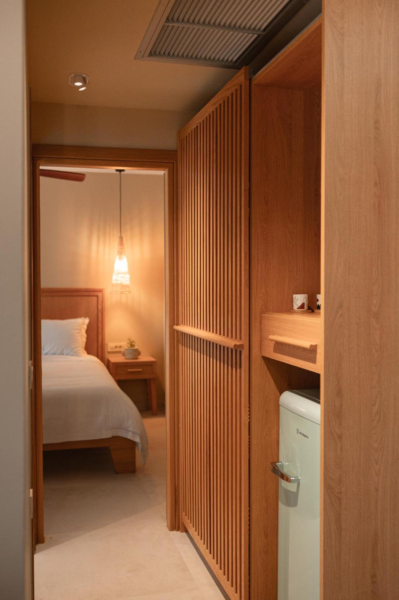Trinity Design Suites Valanidorachi Extérieur photo