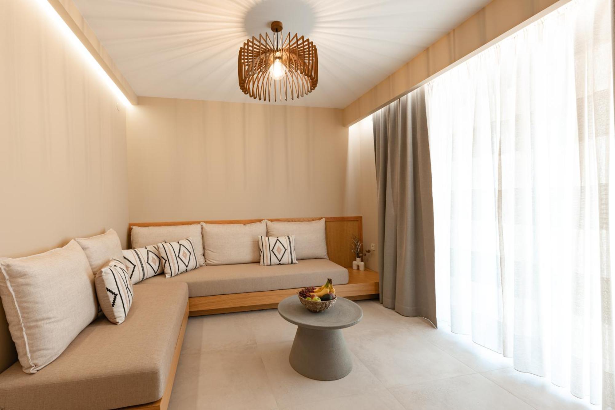 Trinity Design Suites Valanidorachi Extérieur photo